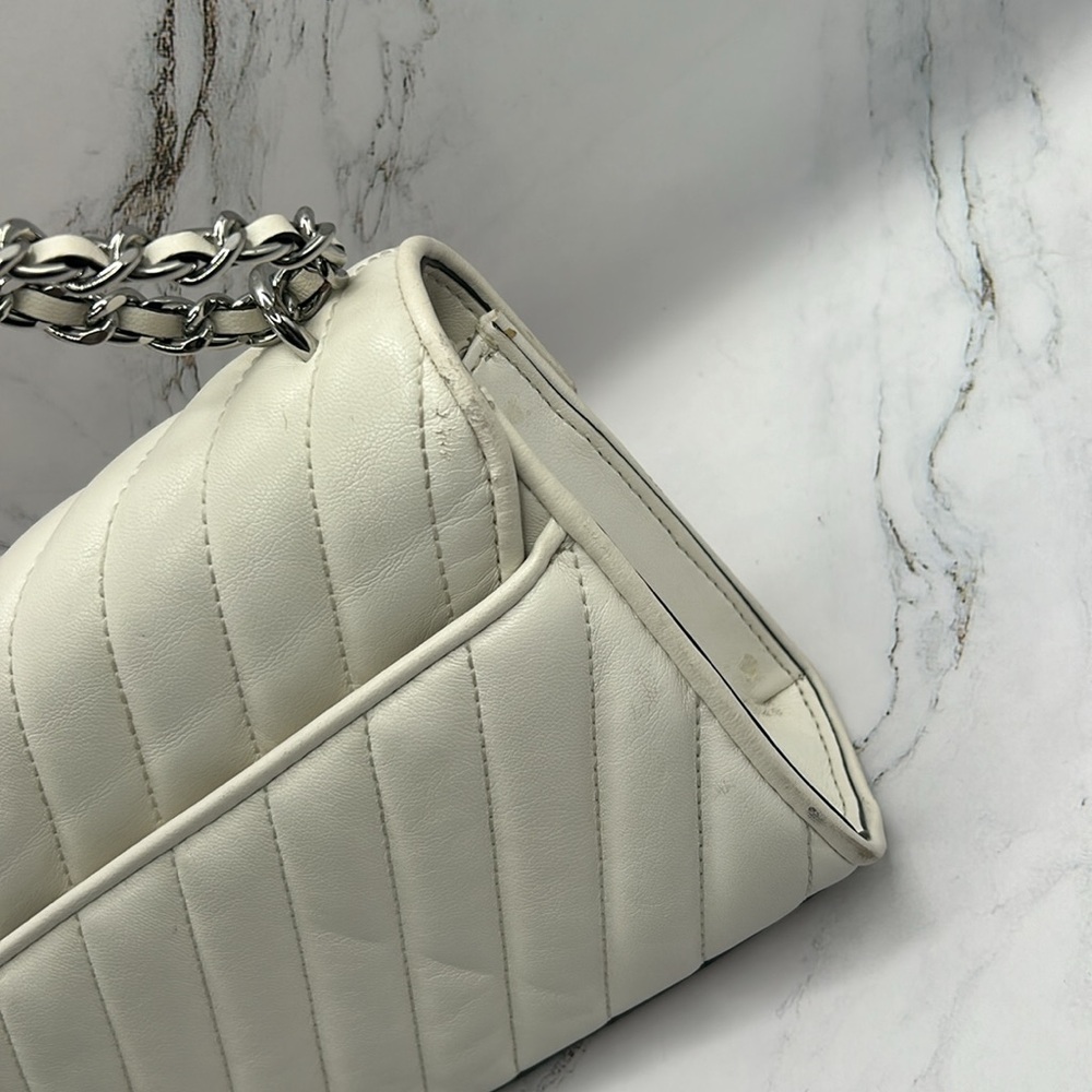 Michael Kors White Quilted Leather Crossbody Purse Small Handbag Silver Hardware - Picture 5 of 16